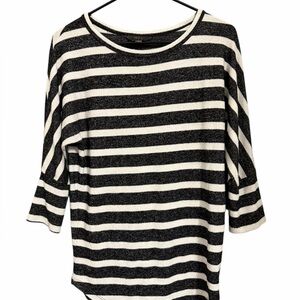 Mix by Hawthorne Striped Black and White 3/4 Sleeve Sweater Top